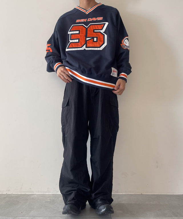 ネイビー モデル：175cm L着用