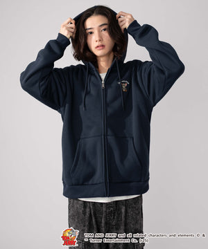 ネイビー モデル：175cm L着用