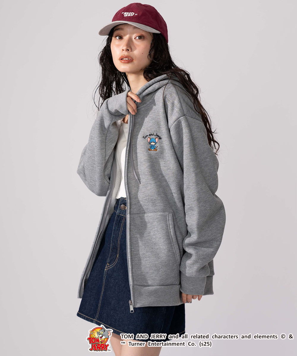 グレー モデル：161cm L着用