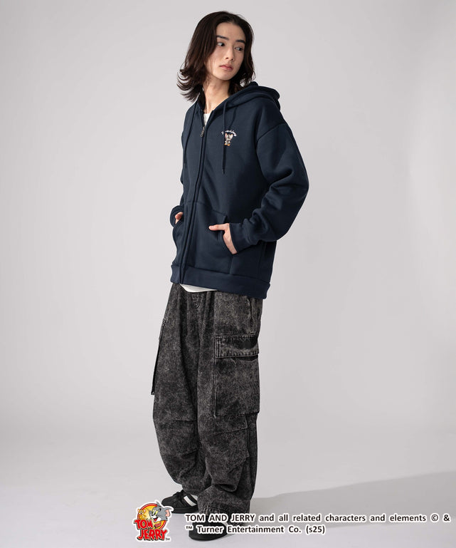 ネイビー モデル：175cm L着用