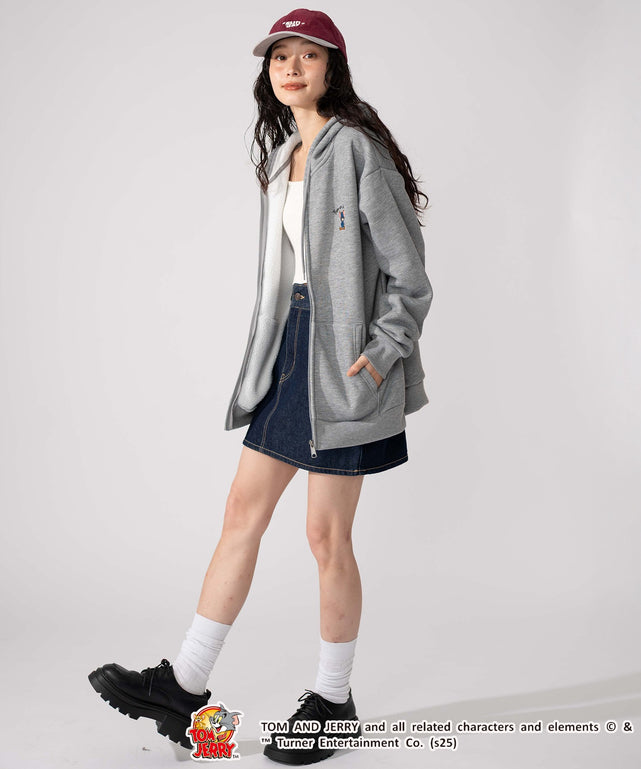 グレー モデル：161cm L着用