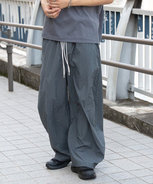 グレー モデル：180cm L着用
