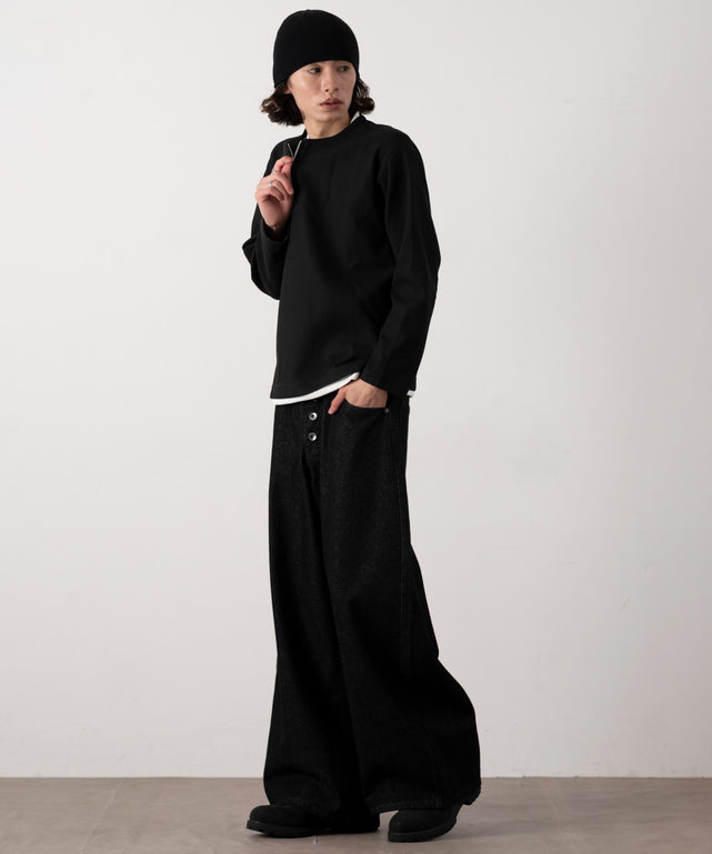ブラック モデル：182cm L着用