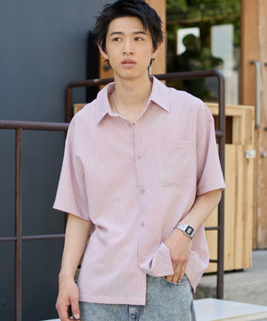 ピンク モデル：181cm L着用