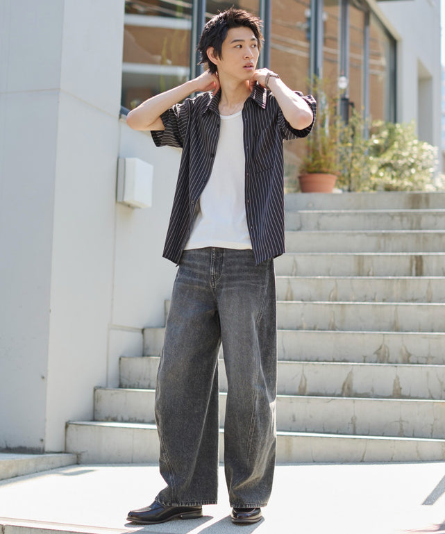 ブラックストライプ モデル：181cm L着用