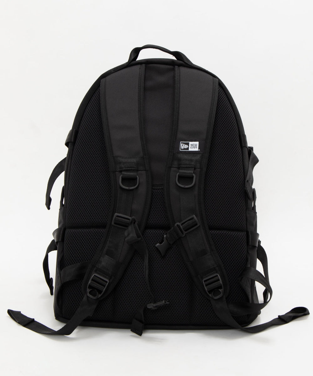NEWERA　CARRIER　PACK　251