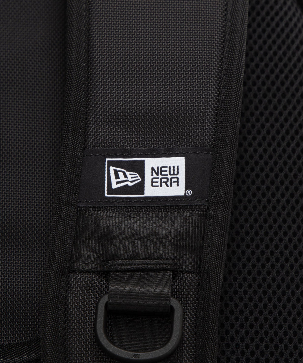 NEWERA　CARRIER　PACK　251