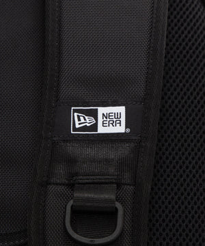 NEWERA　CARRIER　PACK　251