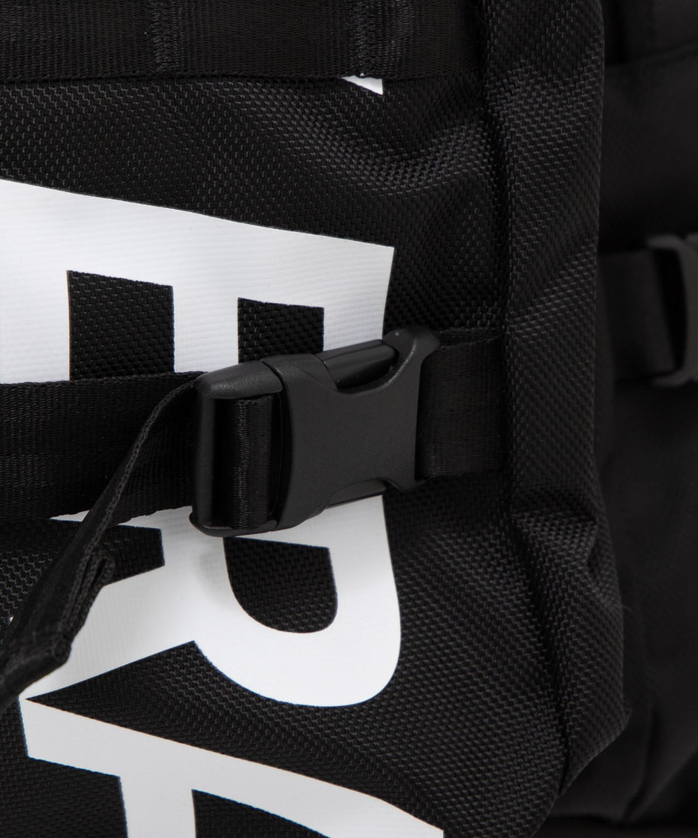 NEWERA　CARRIER　PACK　251