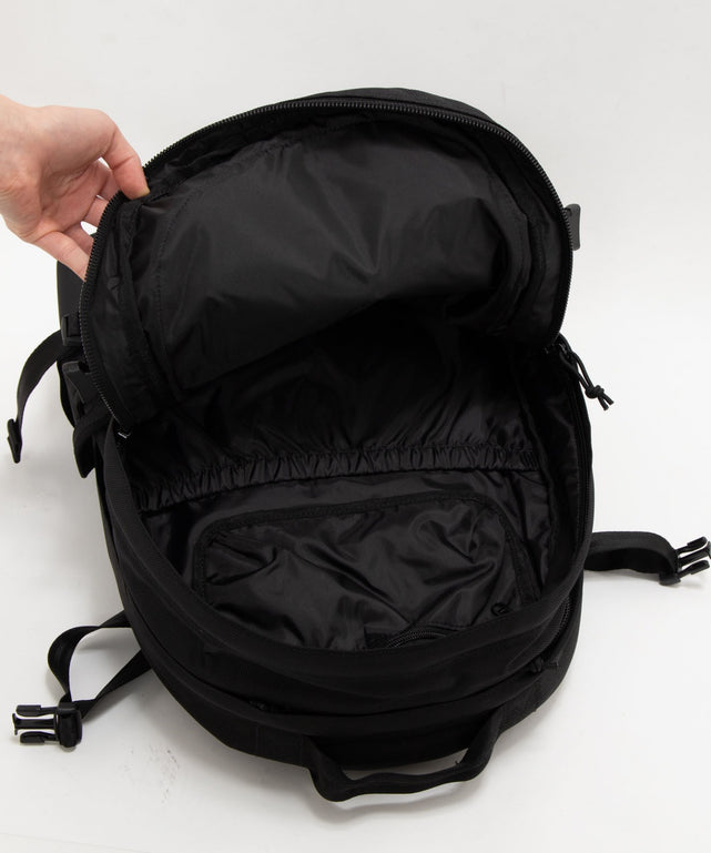 NEWERA　CARRIER　PACK　251