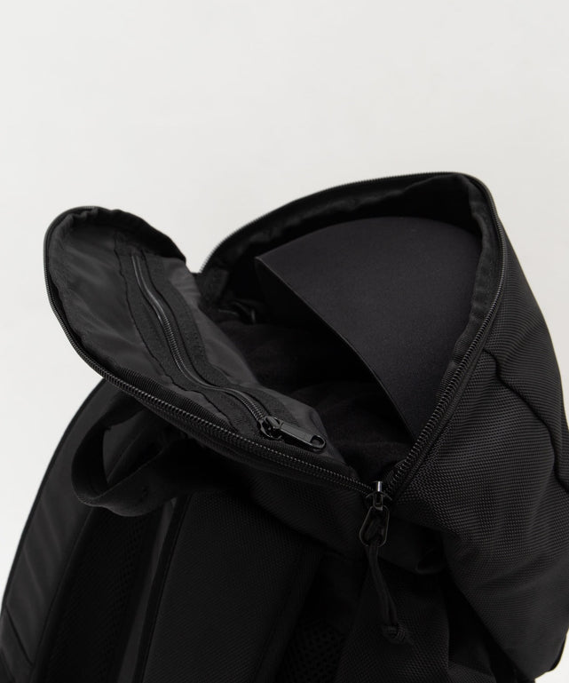 NEWERA　RUCKSACK　1680D