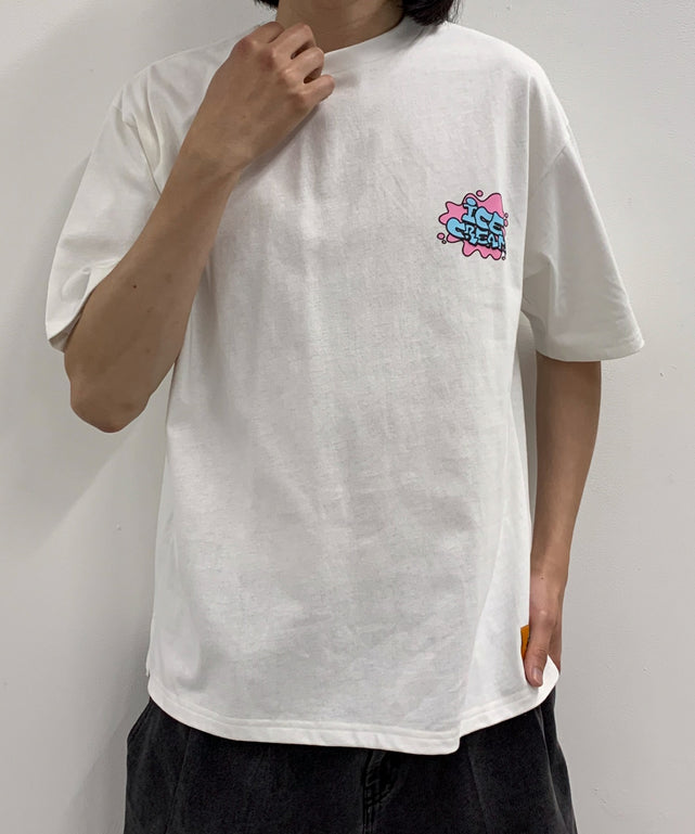 ホワイト　モデル:175cm L着用