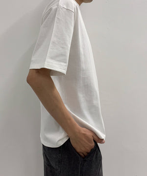 ホワイト　モデル:175cm L着用