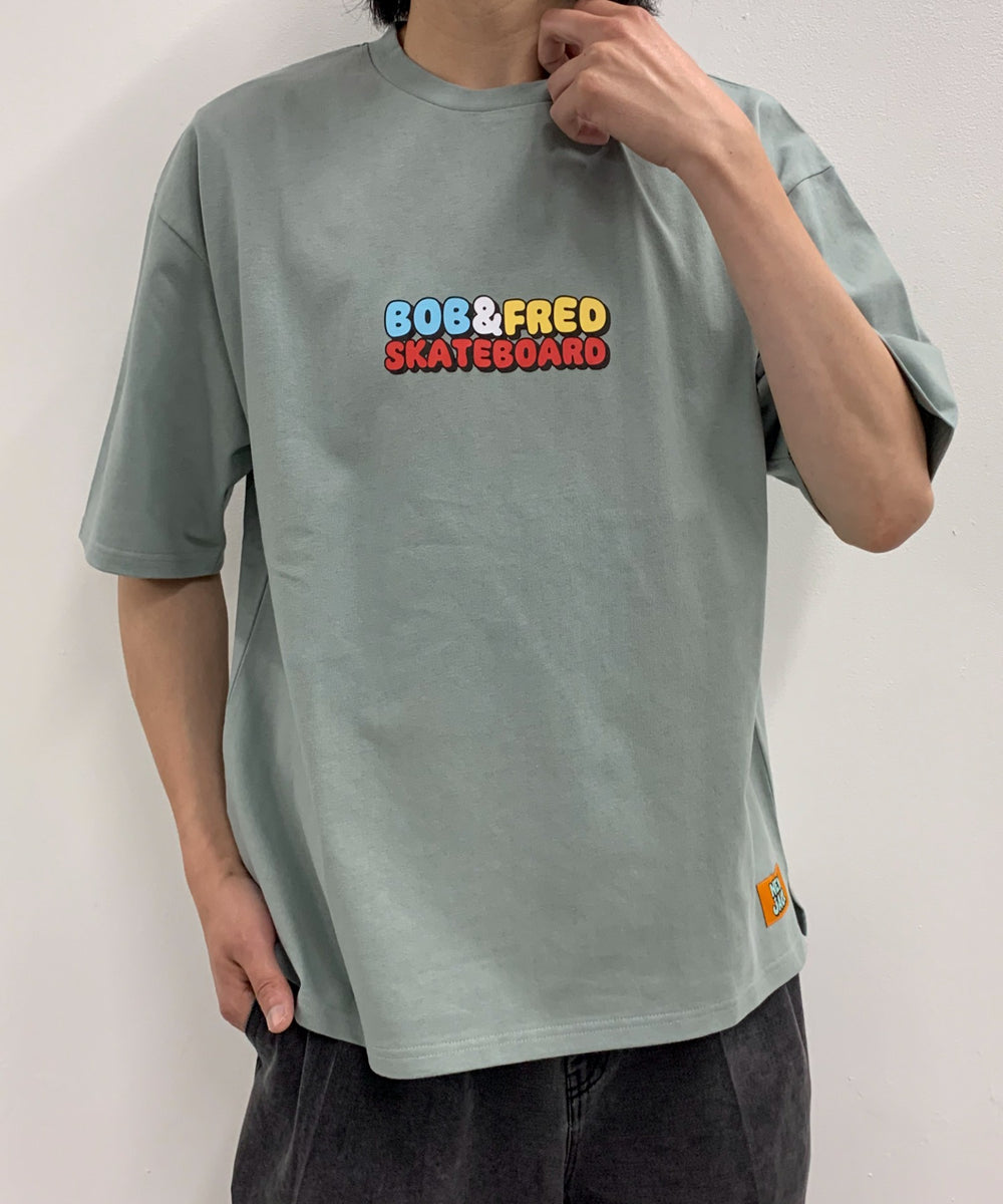 グレー　モデル:175cm L着用