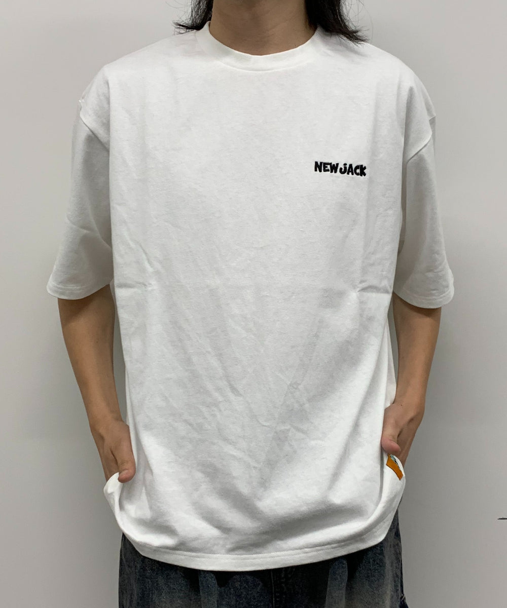 ホワイト モデル:175cm Lサイズ着用