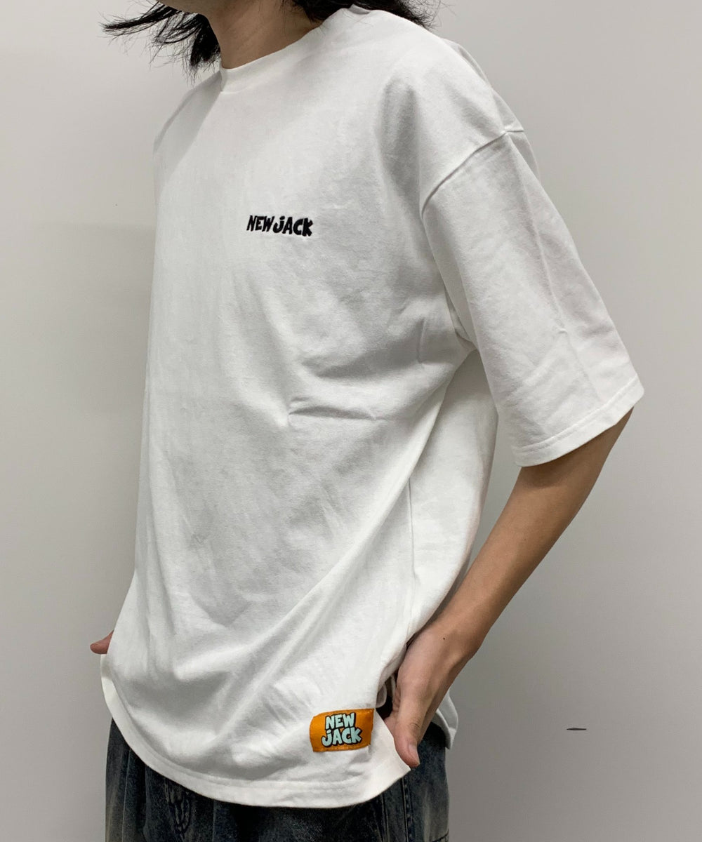 ホワイト モデル:175cm Lサイズ着用