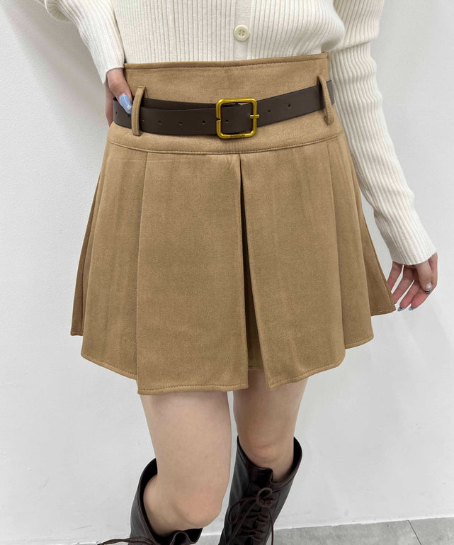 スウェードタッチベルトセットミニスカート/ベージュ モデル160㎝ F着用