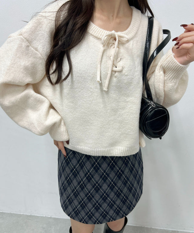 ホワイトアイボリー モデル：157㎝ F着用