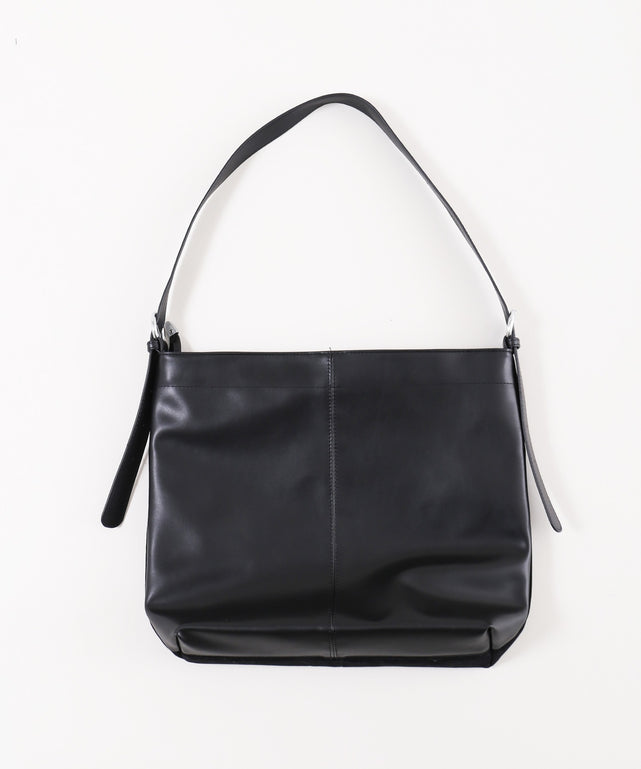 リボンスウェードタッチショルダーバッグ