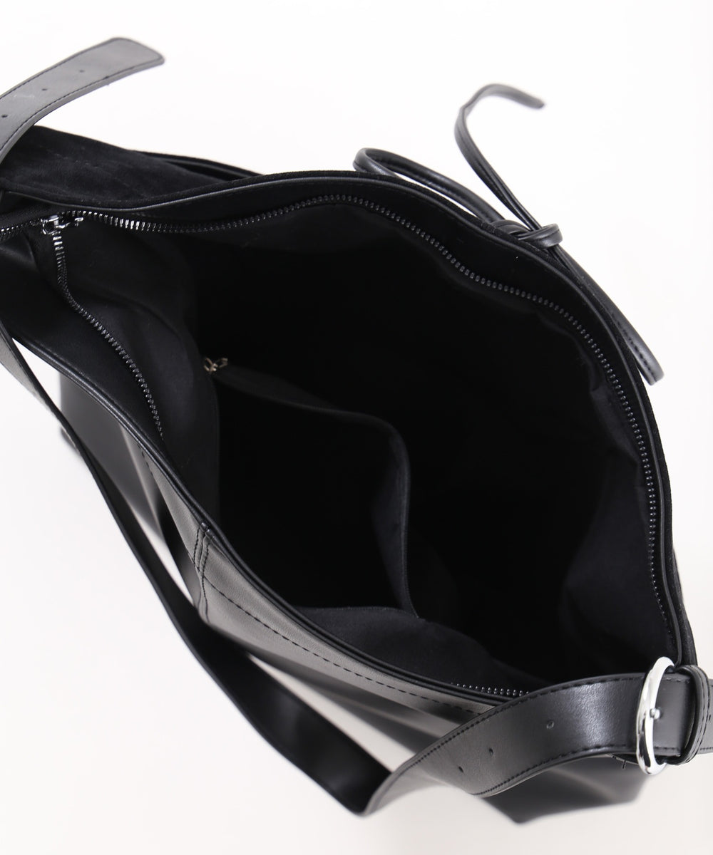 リボンスウェードタッチショルダーバッグ