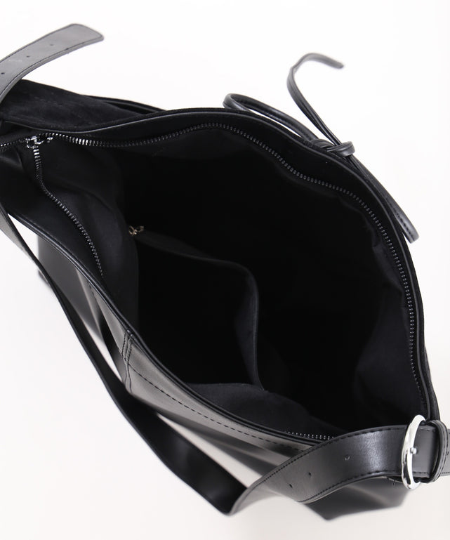 リボンスウェードタッチショルダーバッグ