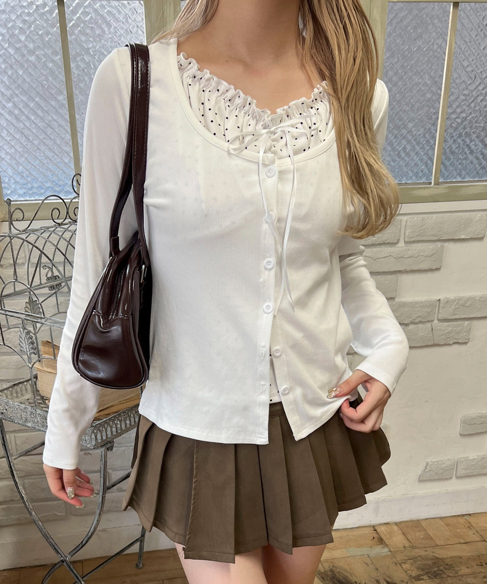 ホワイト モデル：160㎝ F着用