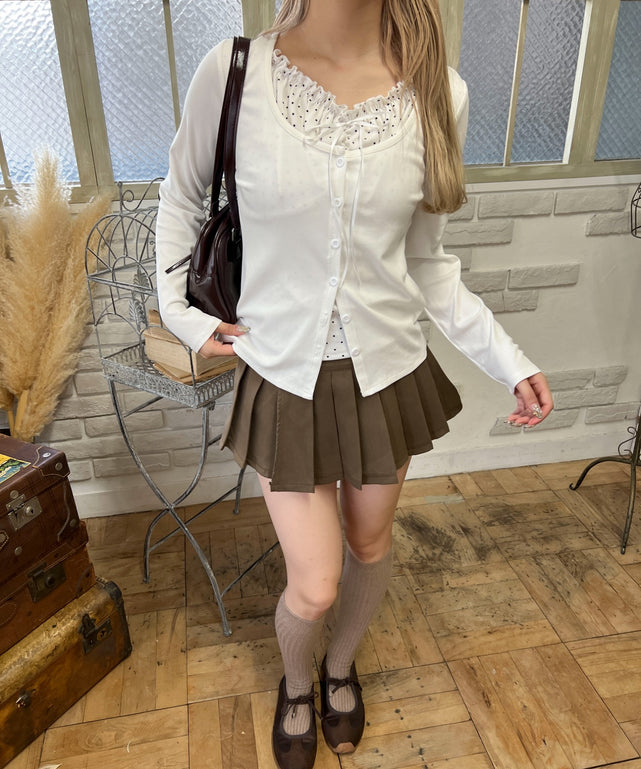 ホワイト モデル：160㎝ F着用