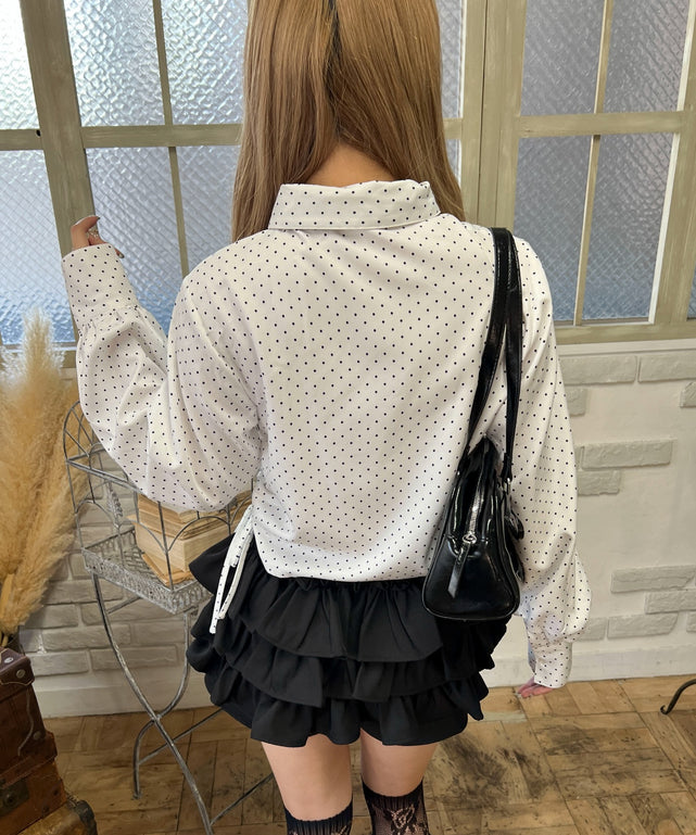 ホワイト モデル：160㎝ F着用