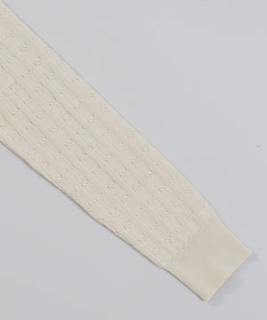 ケーブル長袖ニット