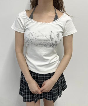 ホワイト モデル：160㎝ F着用