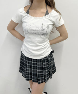 ホワイト モデル：160㎝ F着用