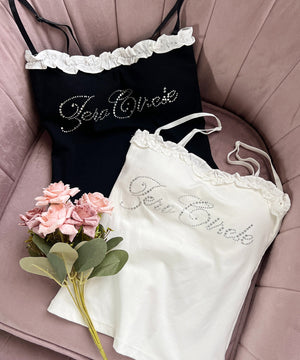 ストーンロゴフリルキャミソール