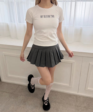 ホワイト モデル：160㎝ F着用