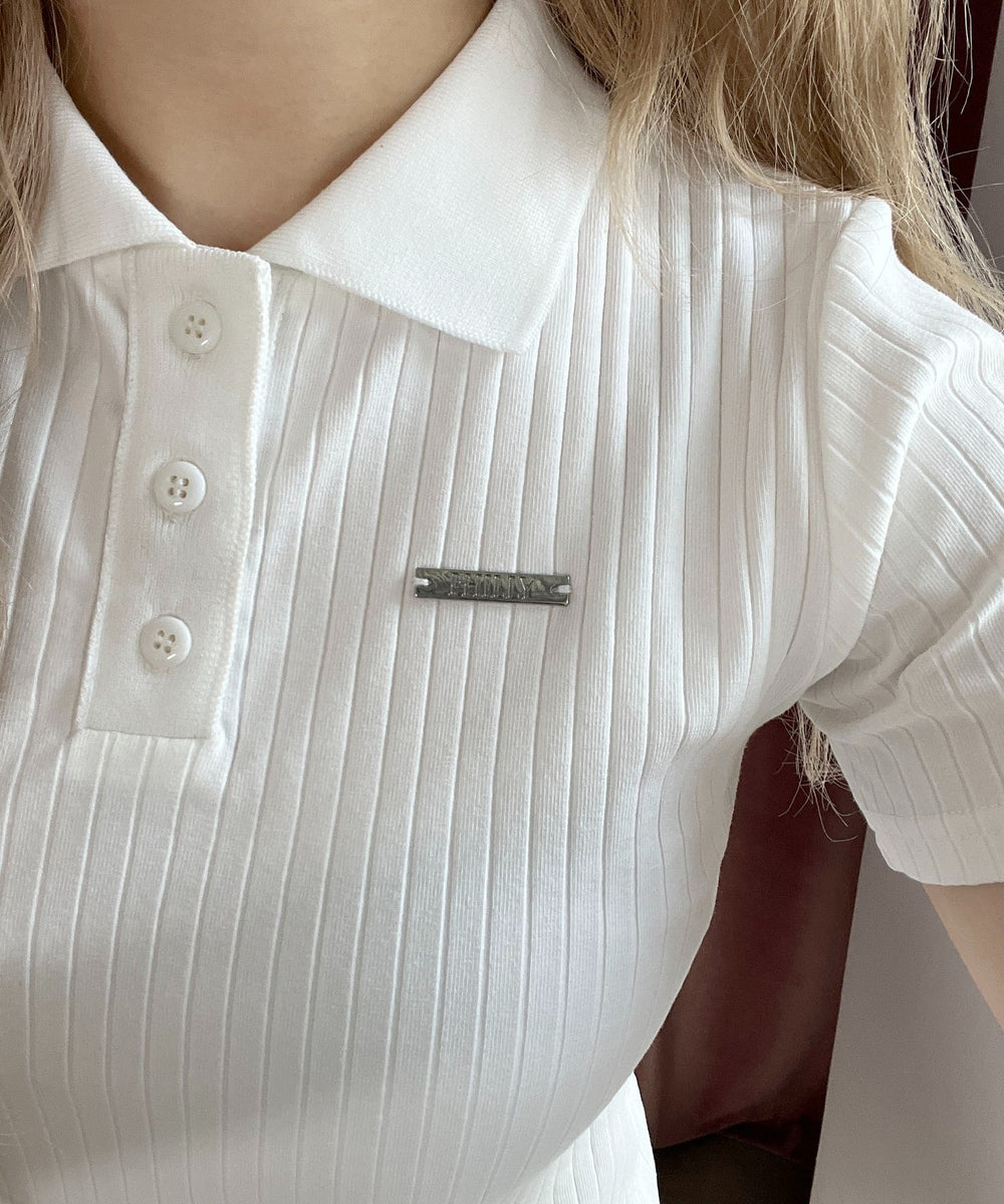 ホワイト モデル：160㎝ F着用