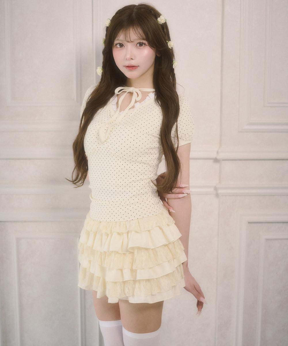 ホワイトアイボリー モデル：164㎝ F着用