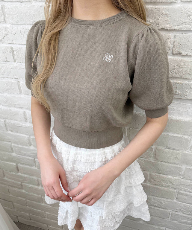 パフスリーブ半袖ニット/ブラウン モデル：160㎝ F着用