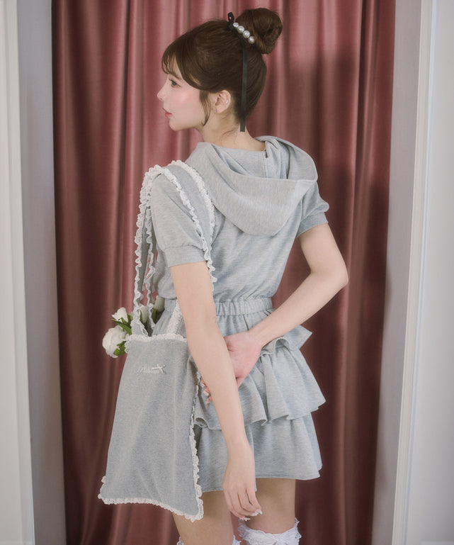 グレー モデル：164㎝ F着用