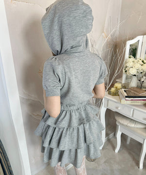 グレー モデル：160㎝ F着用