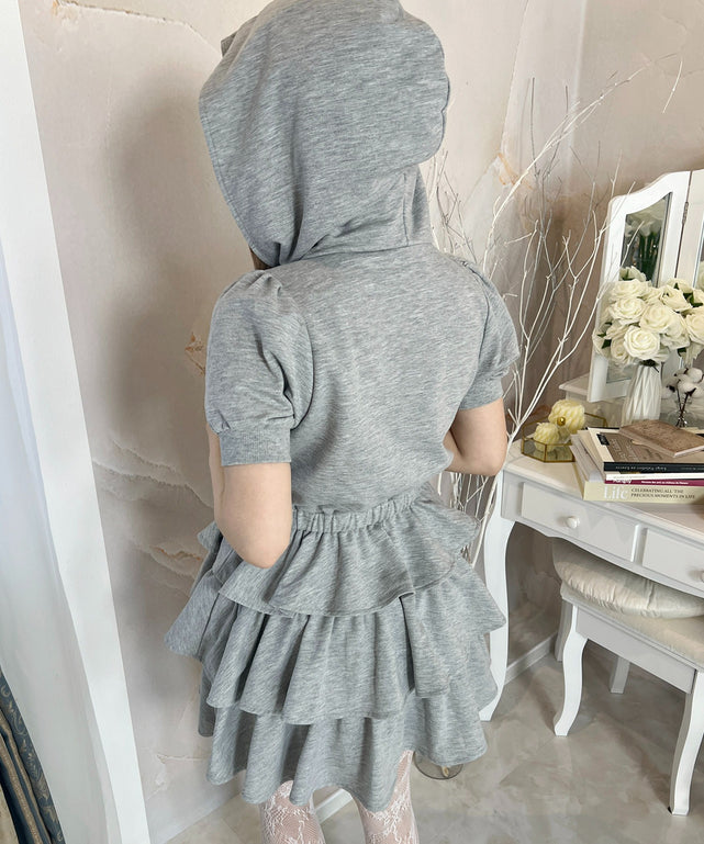 グレー モデル：160㎝ F着用