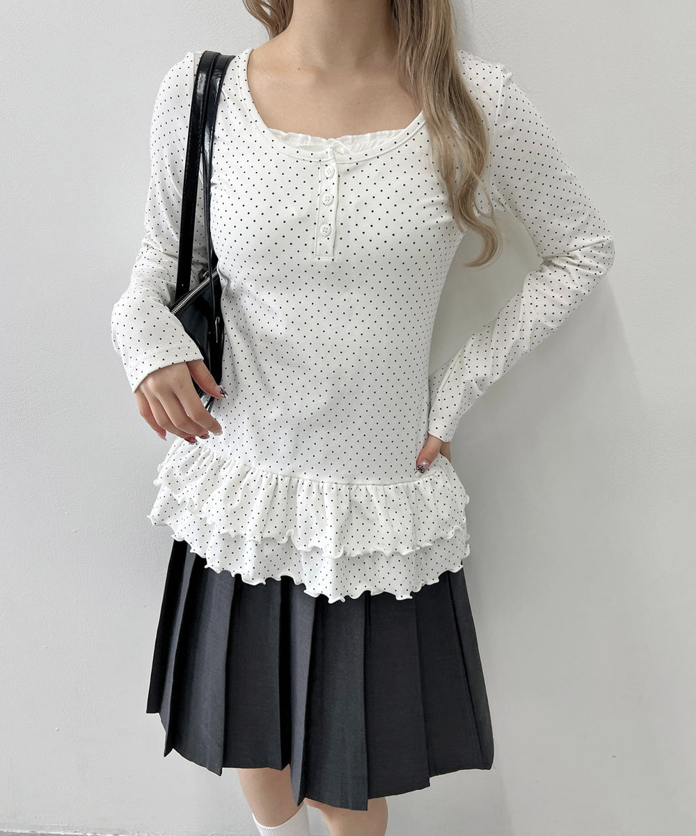 ホワイト モデル：160㎝ F着用