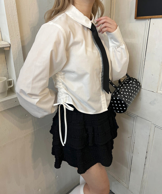 ホワイト モデル：160㎝ F着用