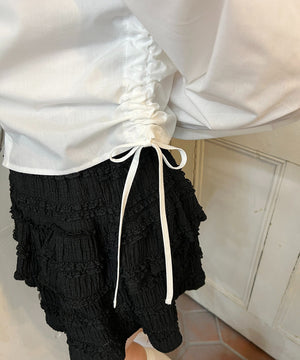 ホワイト モデル：160㎝ F着用