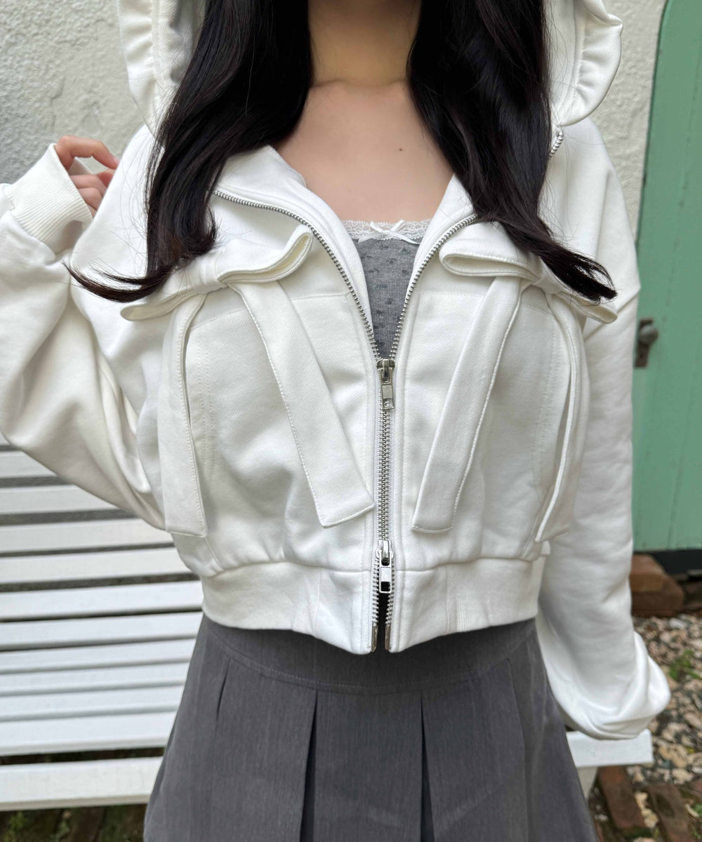 ホワイト モデル：158㎝ F着用