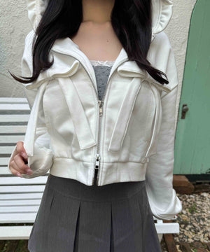 ホワイト モデル：158㎝ F着用