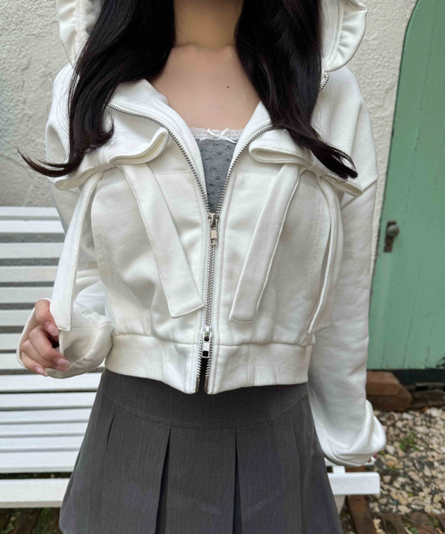 ホワイト モデル：158㎝ F着用