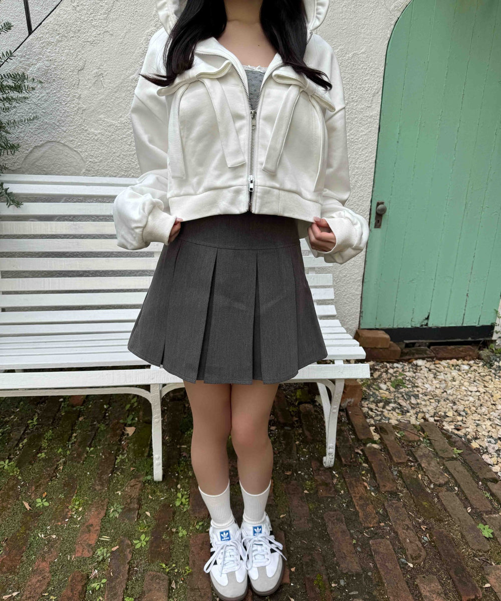 ホワイト モデル：158㎝ F着用