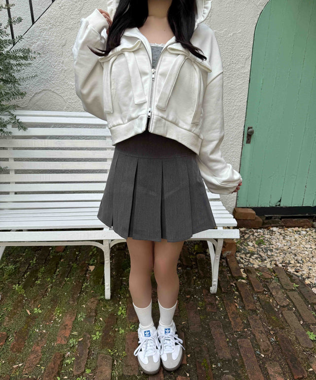 ホワイト モデル：158㎝ F着用