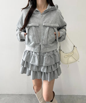 グレー モデル：157㎝ F着用