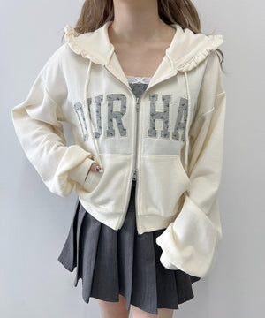 ホワイトアイボリー モデル：160㎝ F着用