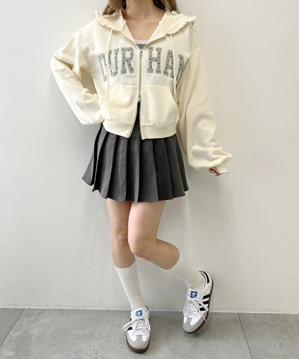 ホワイトアイボリー モデル：160㎝ F着用